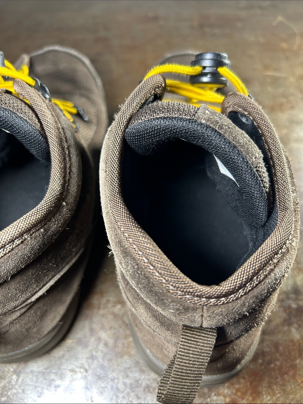 Columbia Kids Waterproof Brown Hiking Boots with Yellow Bungee Laces Boys Size 4 - Picture 7 of 13